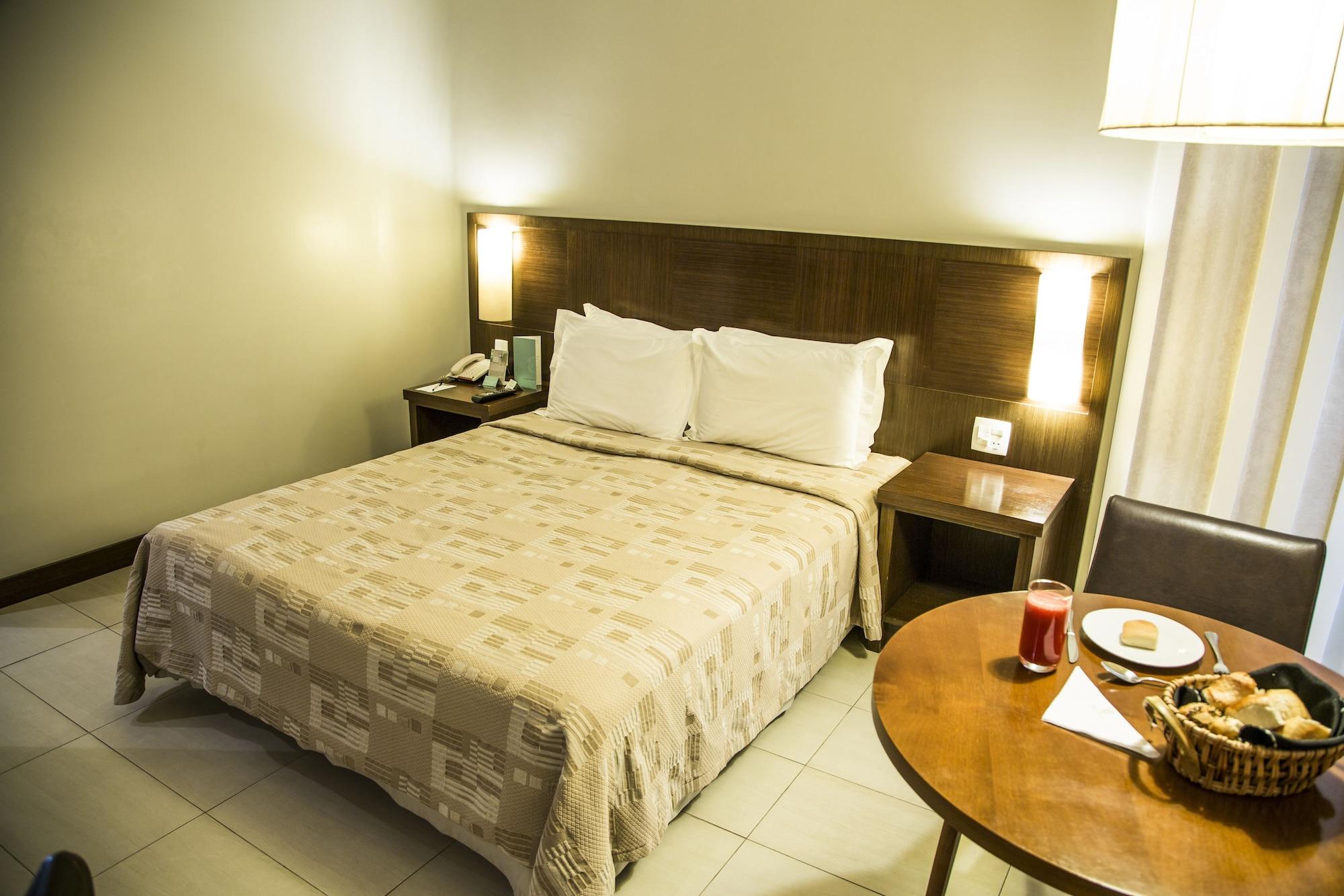 Parque Balneario Hotel Santos By Castelo Itaipava Zewnętrze zdjęcie A room at the hotel