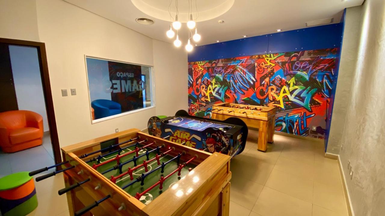 Parque Balneario Hotel Santos By Castelo Itaipava Zewnętrze zdjęcie The games room at the BBC Radio Manchester studios