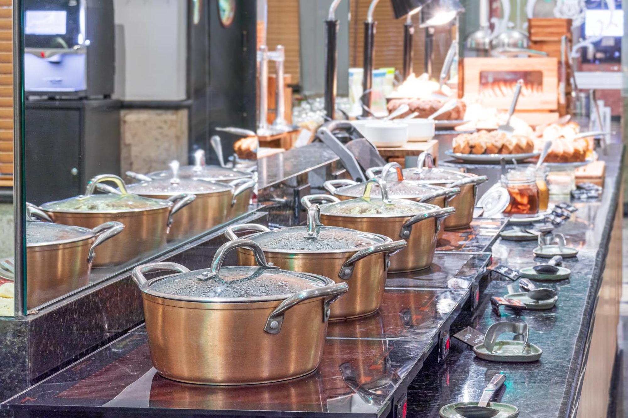 Parque Balneario Hotel Santos By Castelo Itaipava Zewnętrze zdjęcie Cooks' station at a restaurant