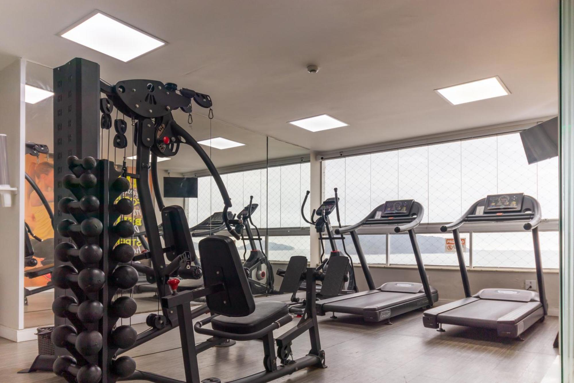 Parque Balneario Hotel Santos By Castelo Itaipava Zewnętrze zdjęcie A gym in a hotel